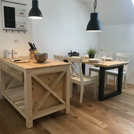 House Apartment *